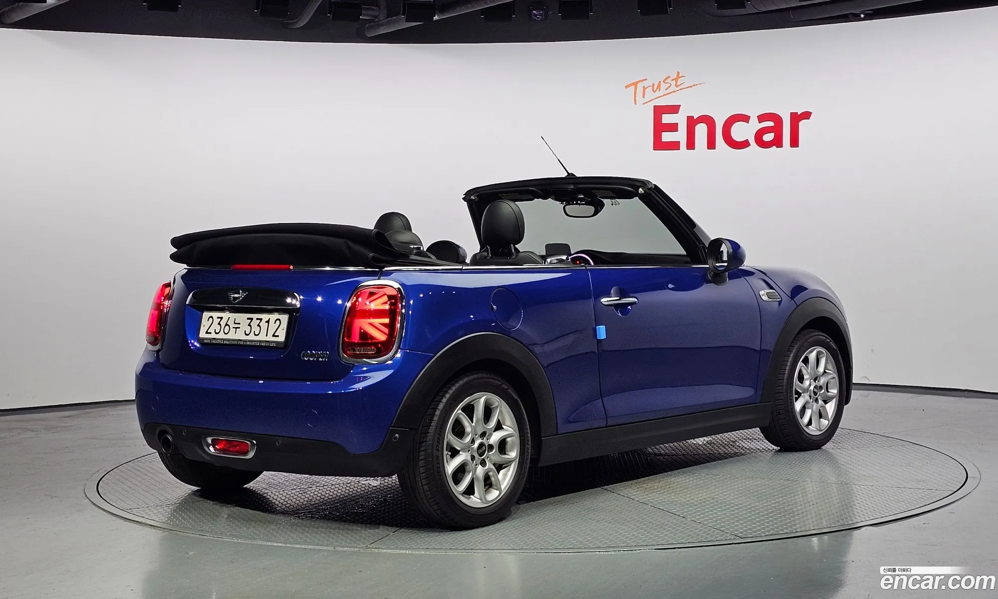 Mini Cooper Convertible 2019 WMWWG5106K3F53626 — 3