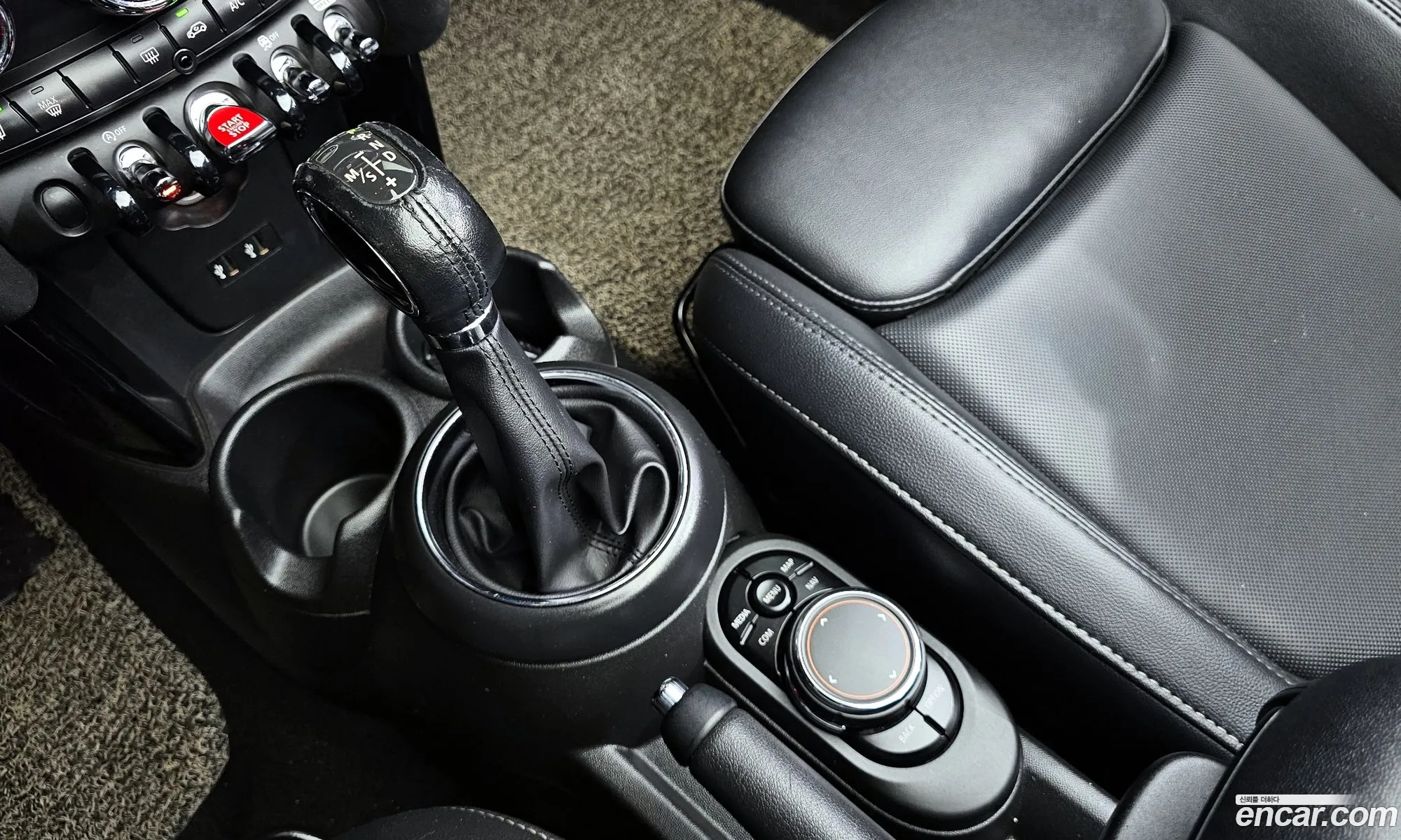Mini Cooper Convertible 2019 WMWWG5106K3F53626 — 16