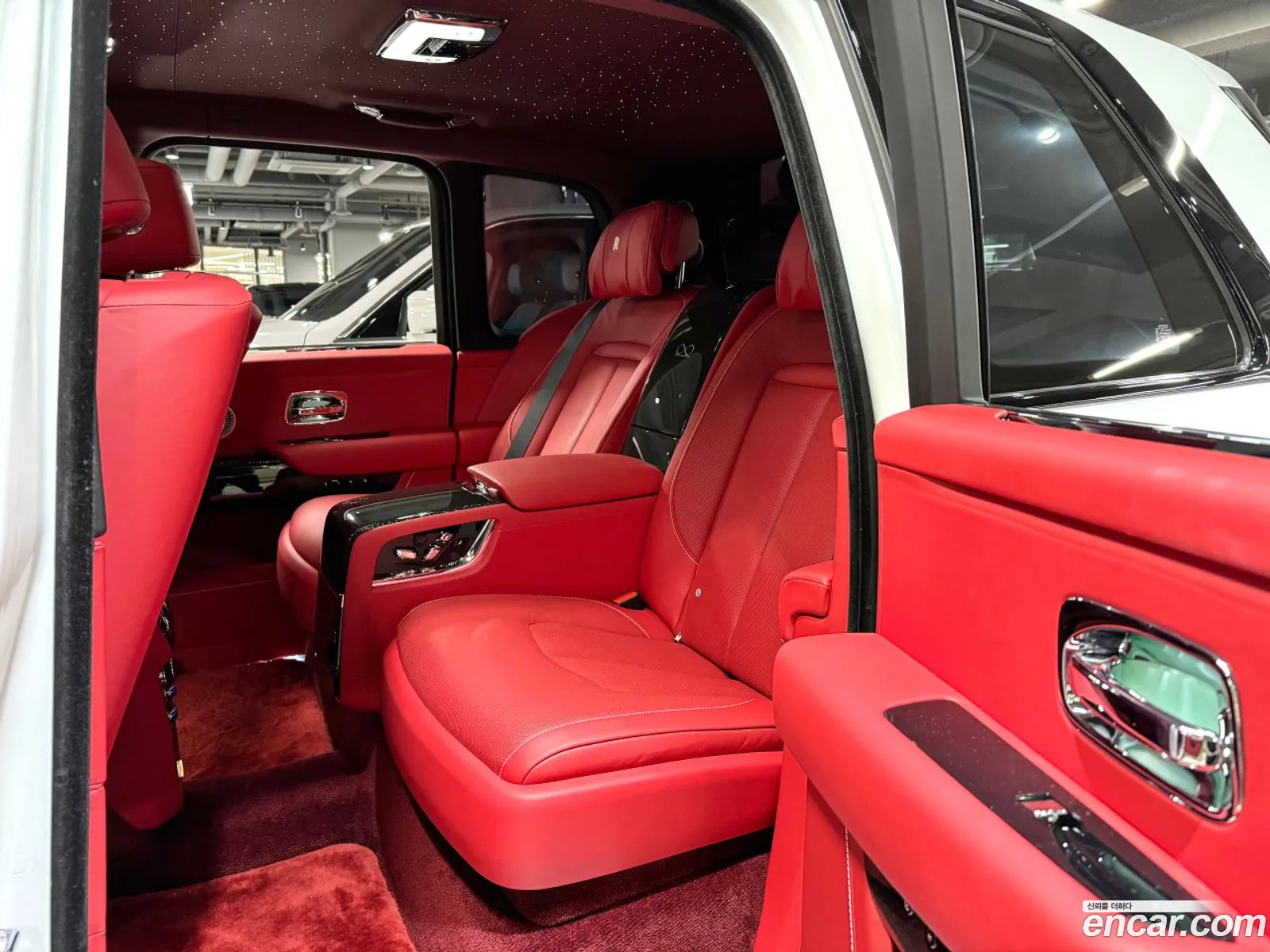 Rolls-Royce Cullinan 2023 — 10