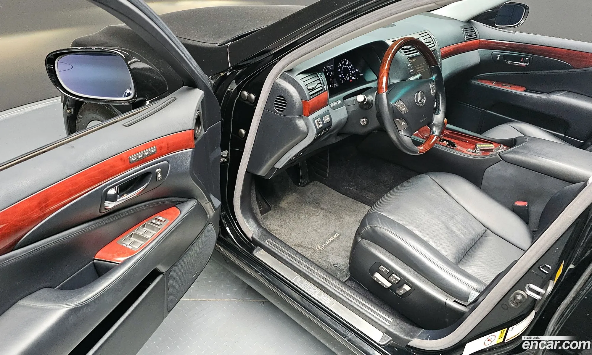 Lexus LS460 2007 — 7