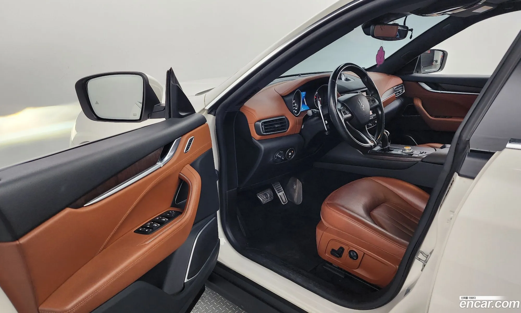 Maserati Levante 2018 ZN661TUG4JX286944 — 3