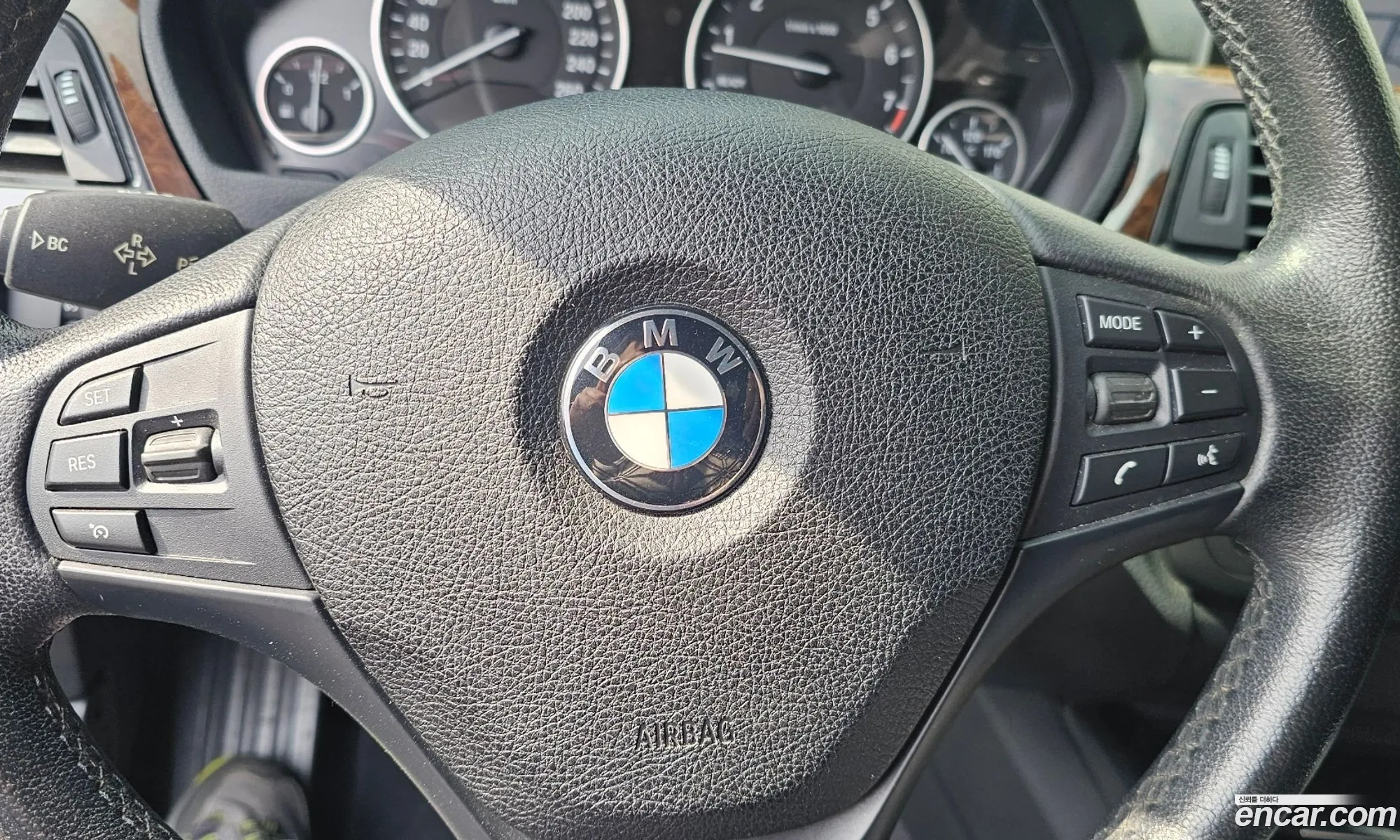 BMW 3 Series 2012 — 3