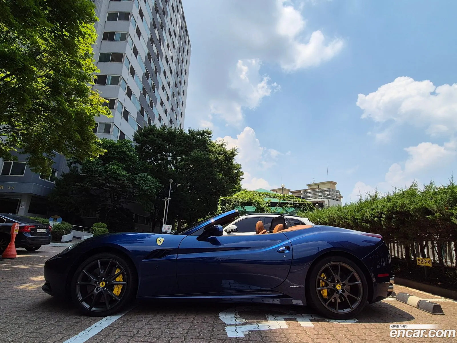 Ferrari California 2010 — 9
