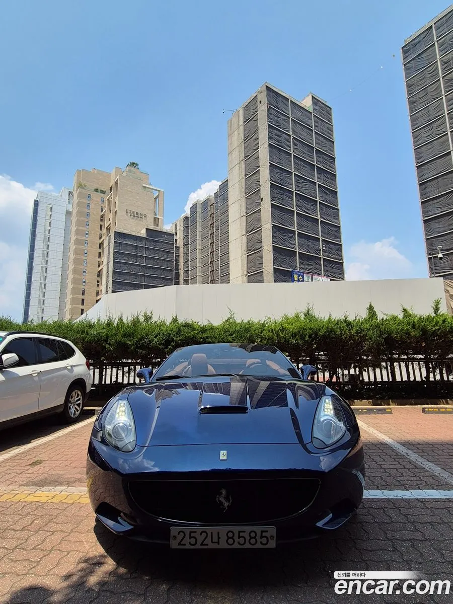 Ferrari California 2010 — 10