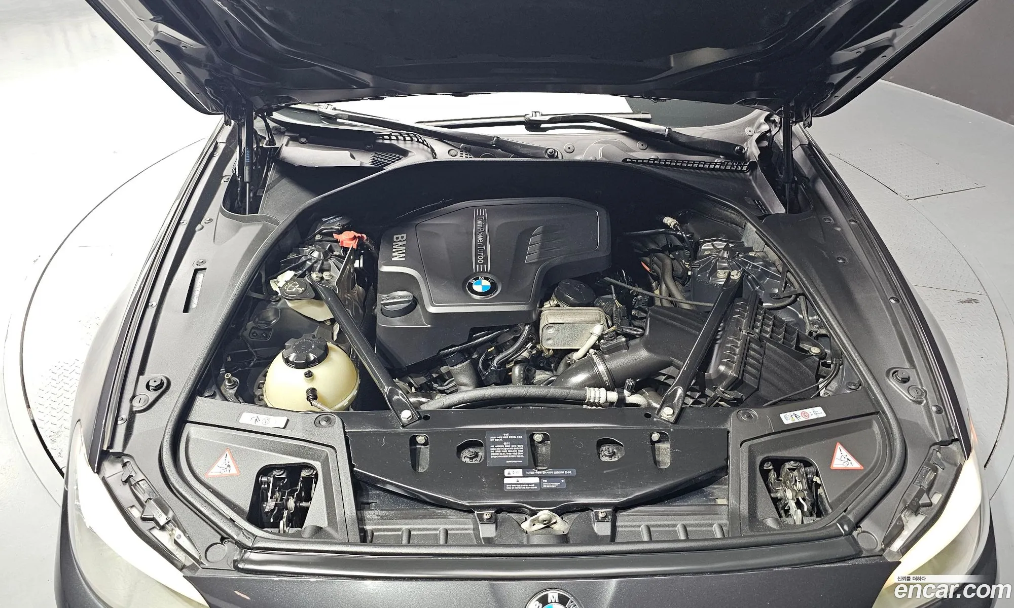BMW 5 Series 2013 WBAXH3103DD146895 — 12
