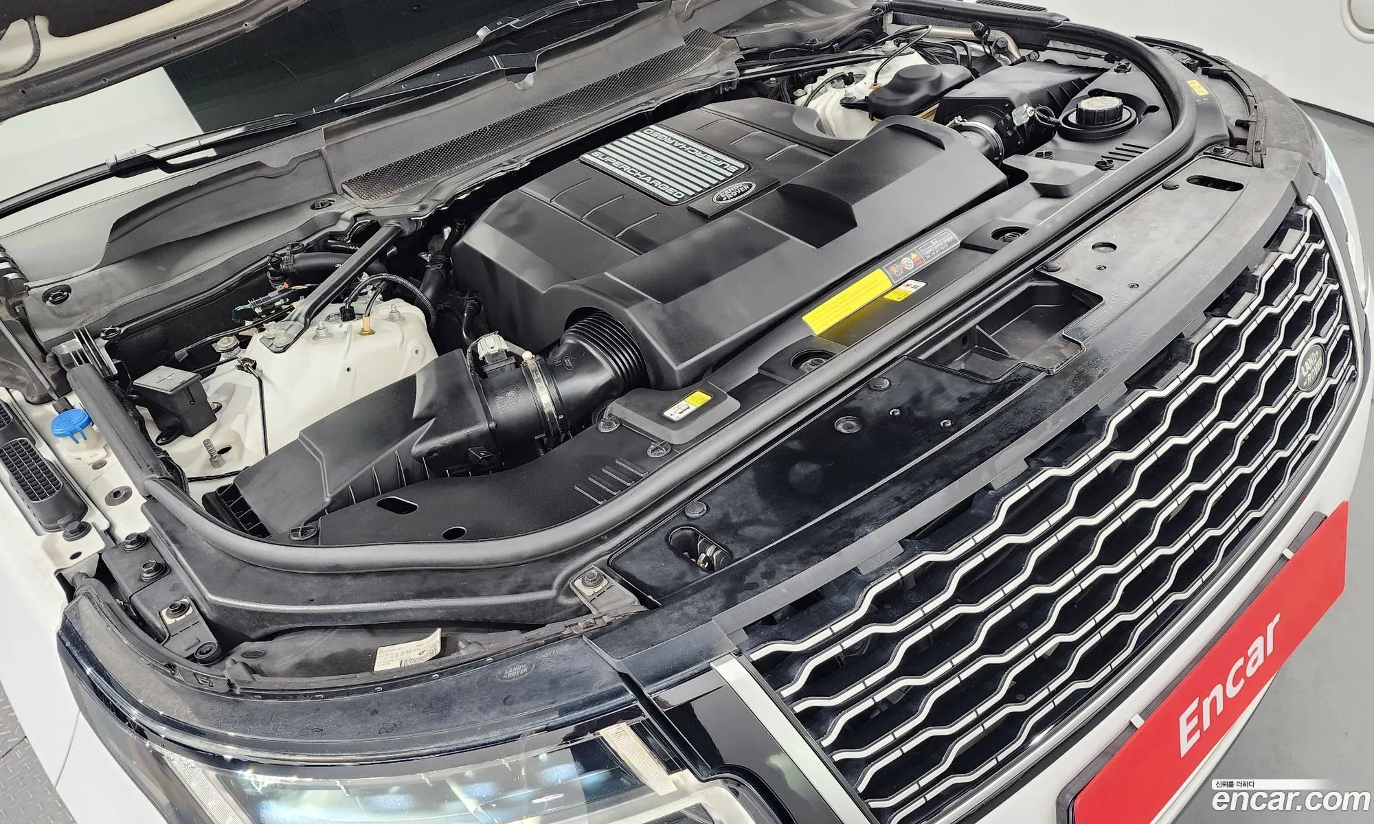 Land Rover Range Rover 2020 — 16