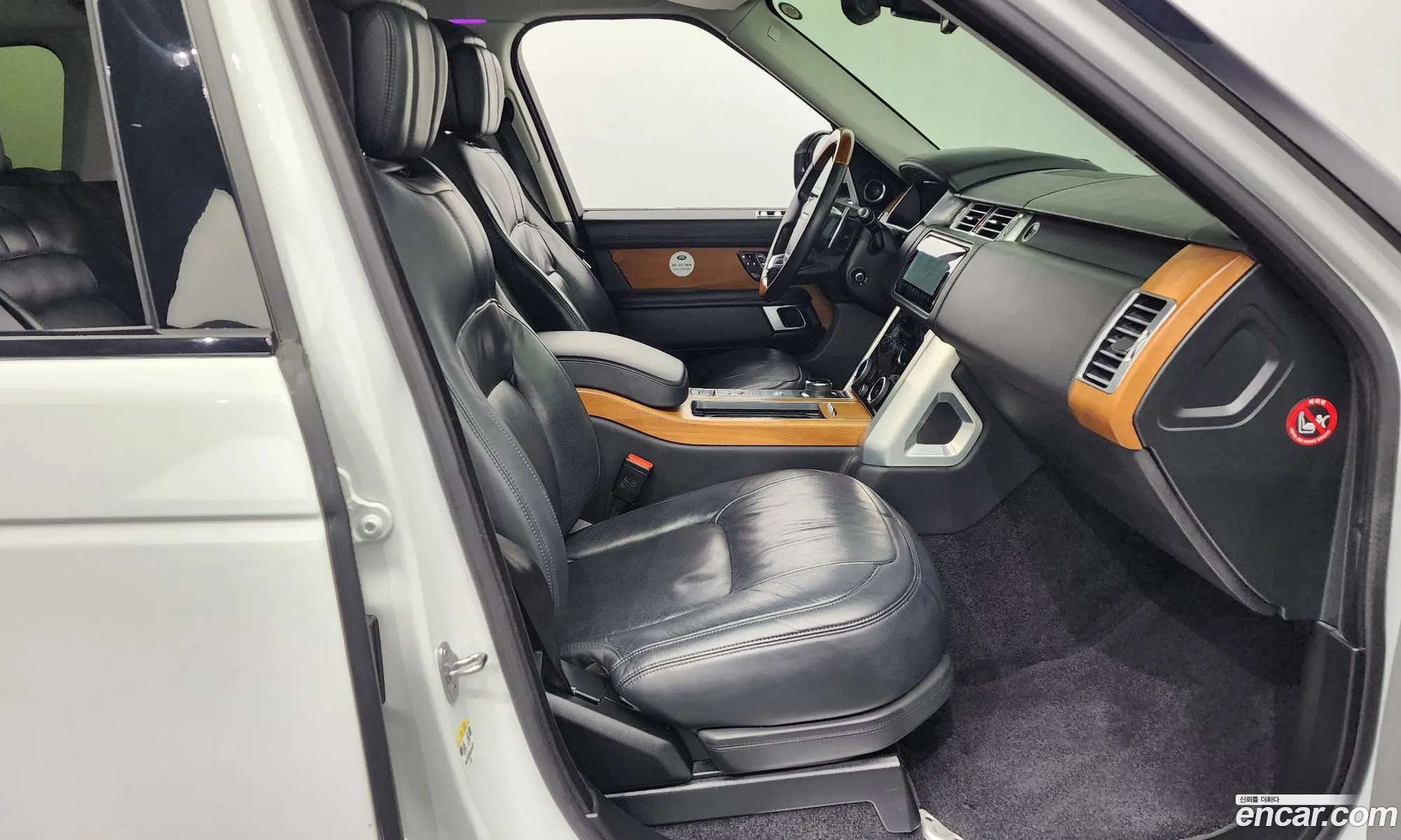 Land Rover Range Rover 2020 — 19