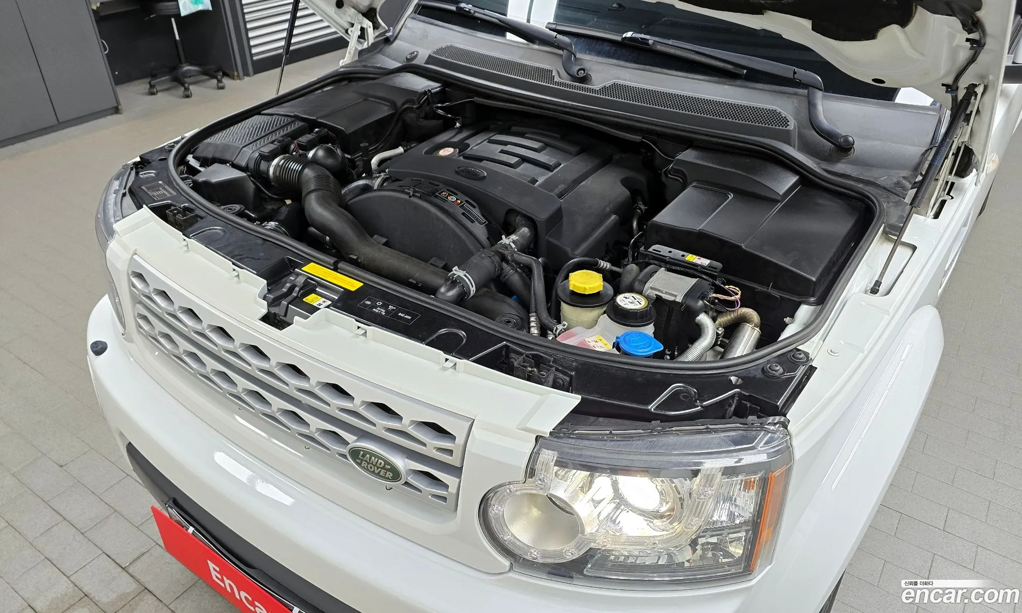 Land Rover Discovery 4 2013 SALLAAAG6DA671022 — 13