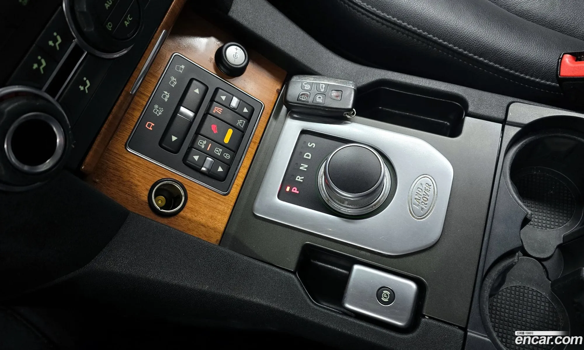 Land Rover Discovery 4 2013 SALLAAAG6DA671022 — 2
