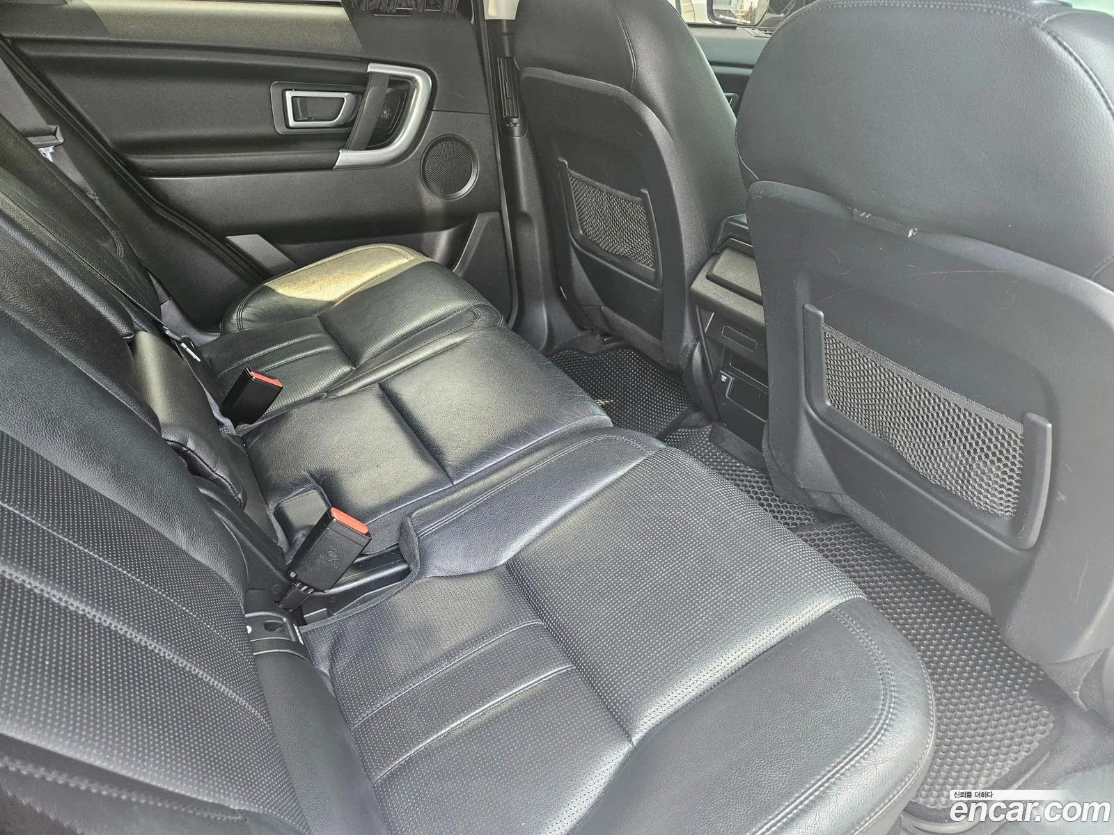 Land Rover Discovery Sport 2016 — 12