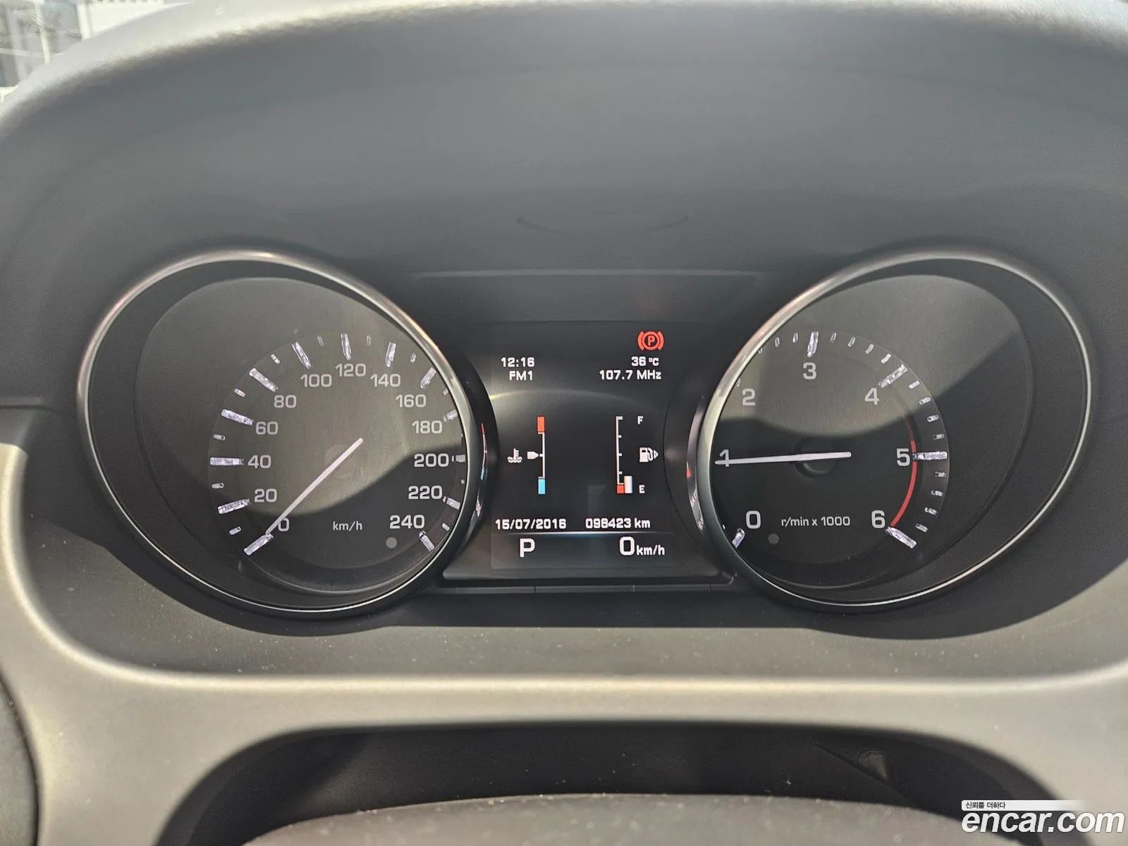 Land Rover Discovery Sport 2016 — 6