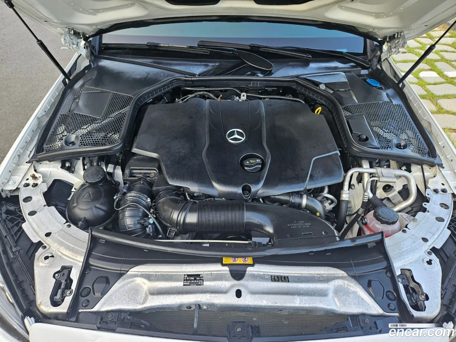 Mercedes-Benz C-Class W205 2015 — 17