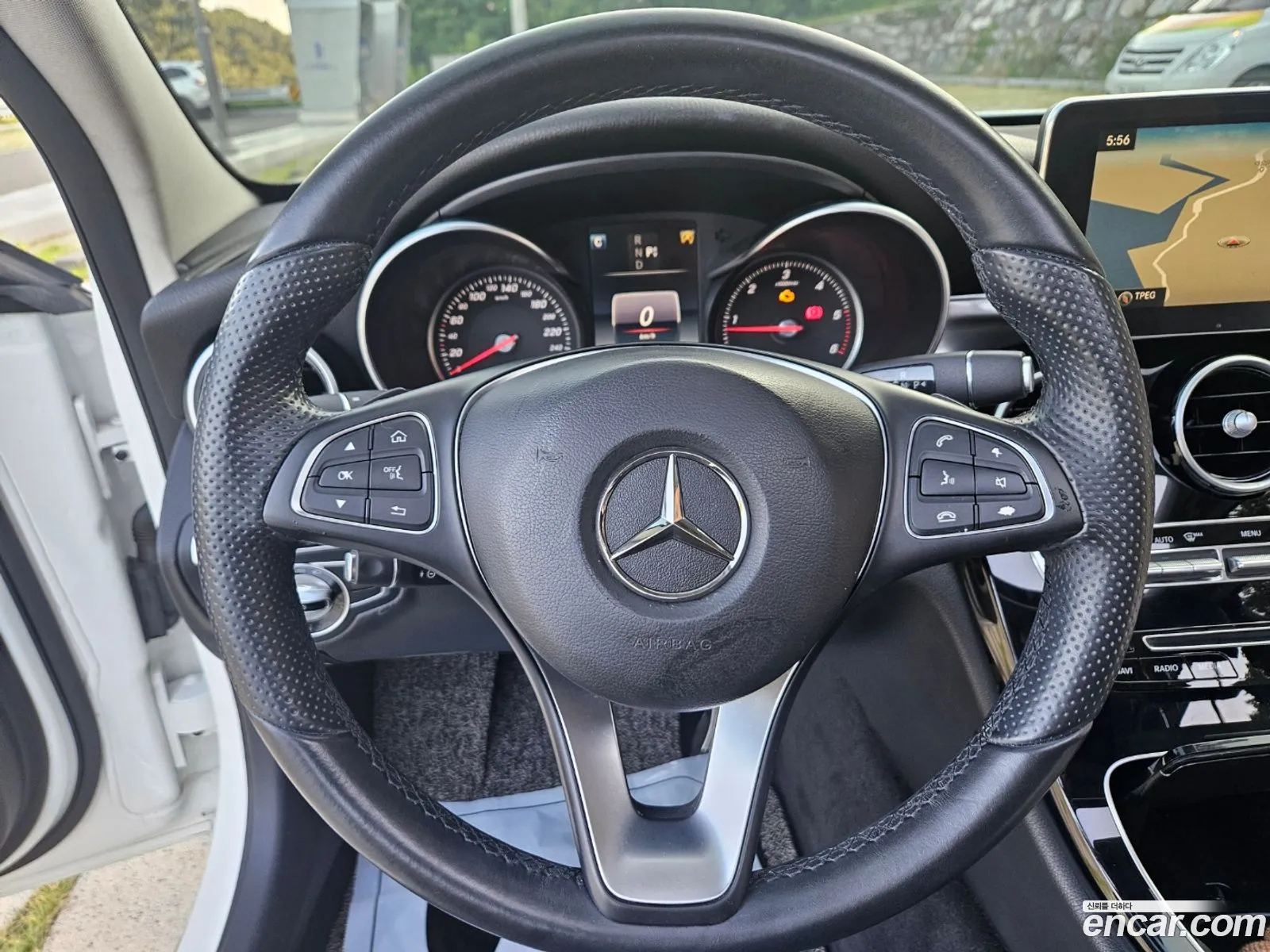 Mercedes-Benz C-Class W205 2015 — 10