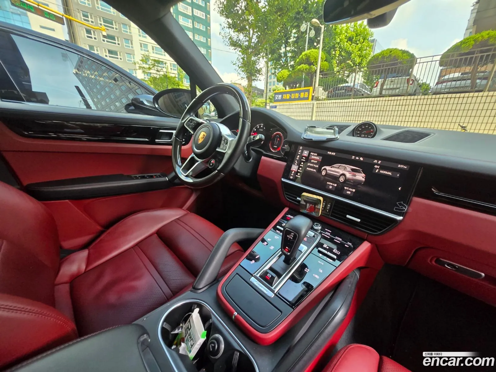 Porsche Cayenne 2020 — 19
