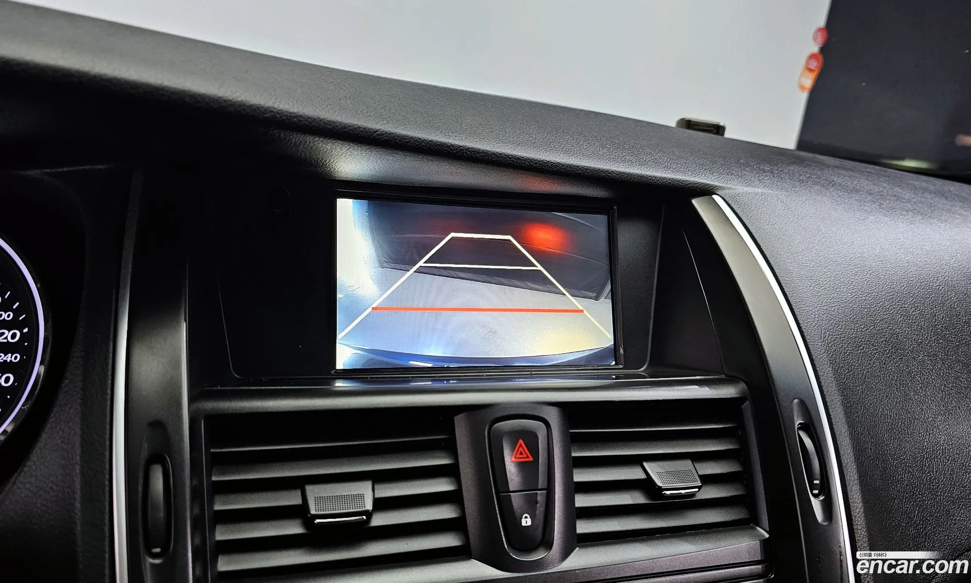 Renault Korea (Samsung) SM7 Nova 2015 — 12