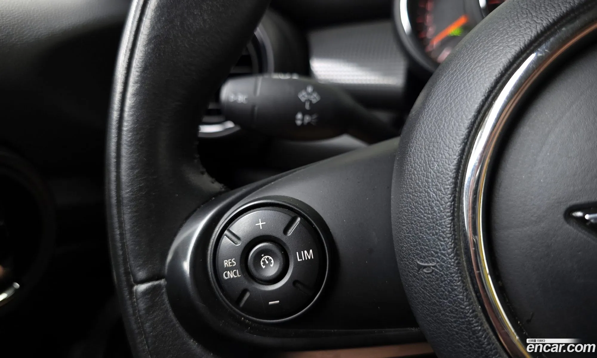 Mini Cooper 2020 — 20