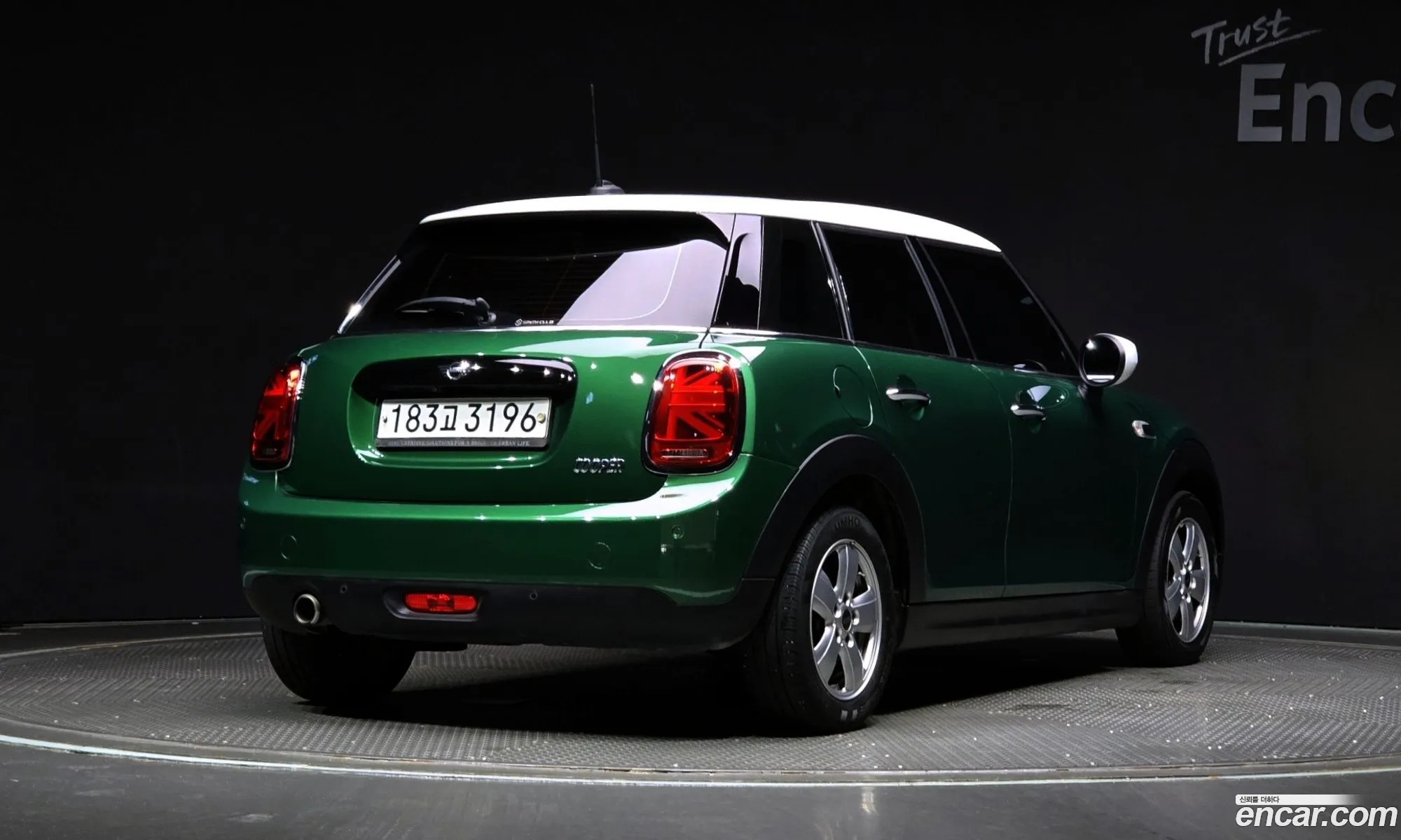 Mini Cooper 2020 — 17