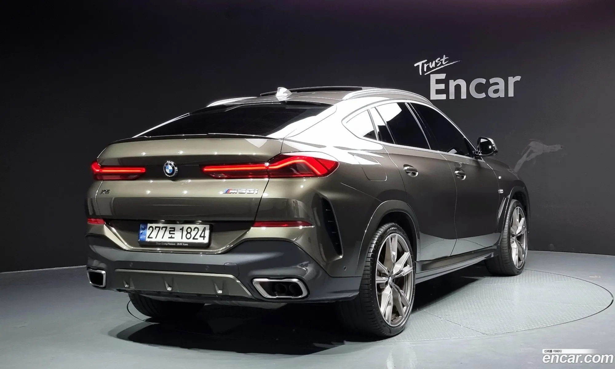BMW X6 2021 — 17