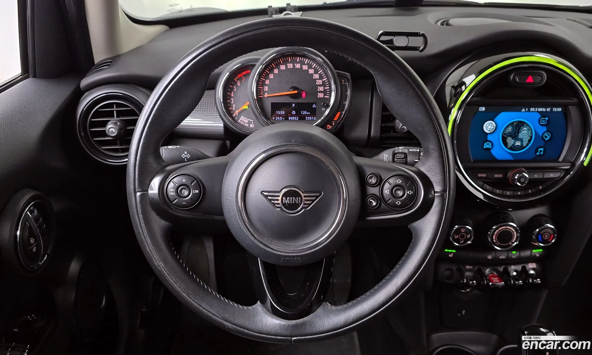 Mini Cooper 2020 — 12