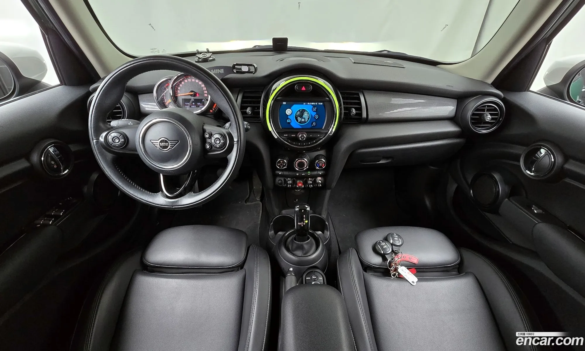 Mini Cooper 2020 — 19