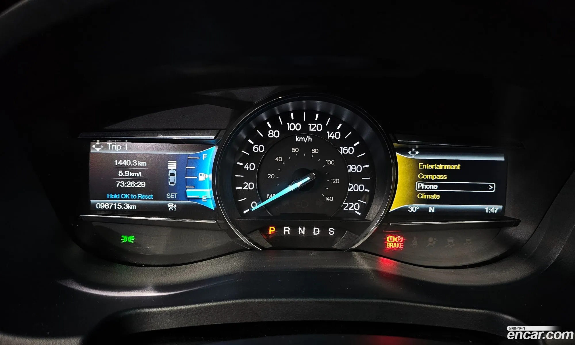 Ford Explorer 2016 1FM5K8FH7GGB24484 — 17