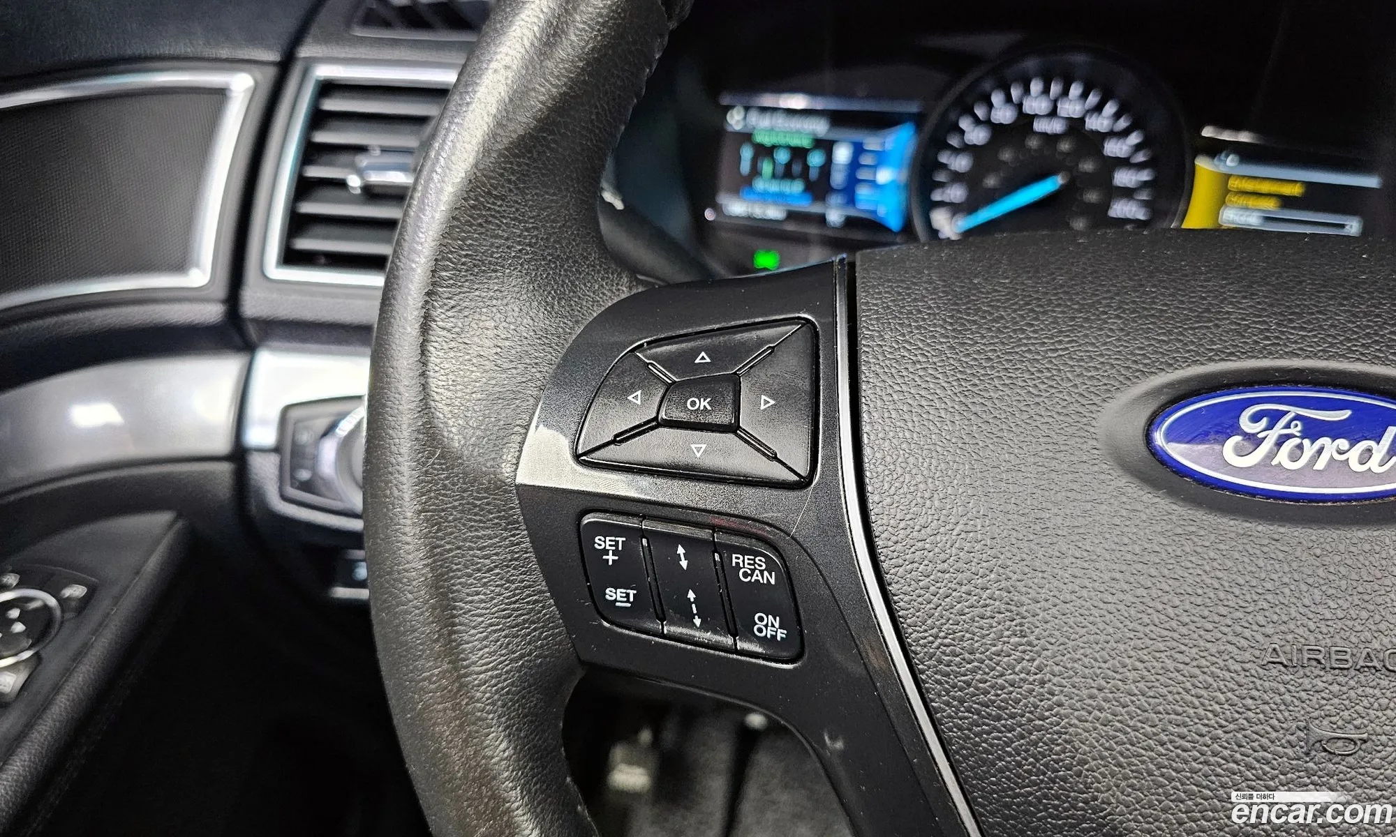 Ford Explorer 2016 1FM5K8FH7GGB24484 — 11