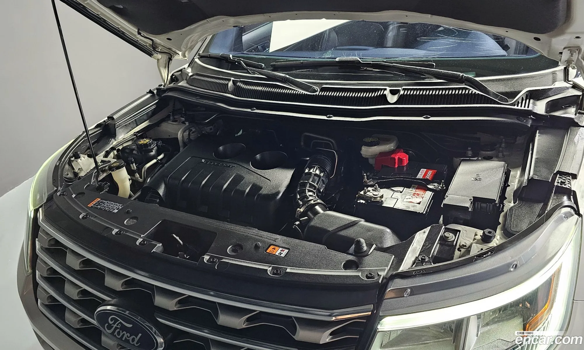 Ford Explorer 2016 1FM5K8FH7GGB24484 — 3