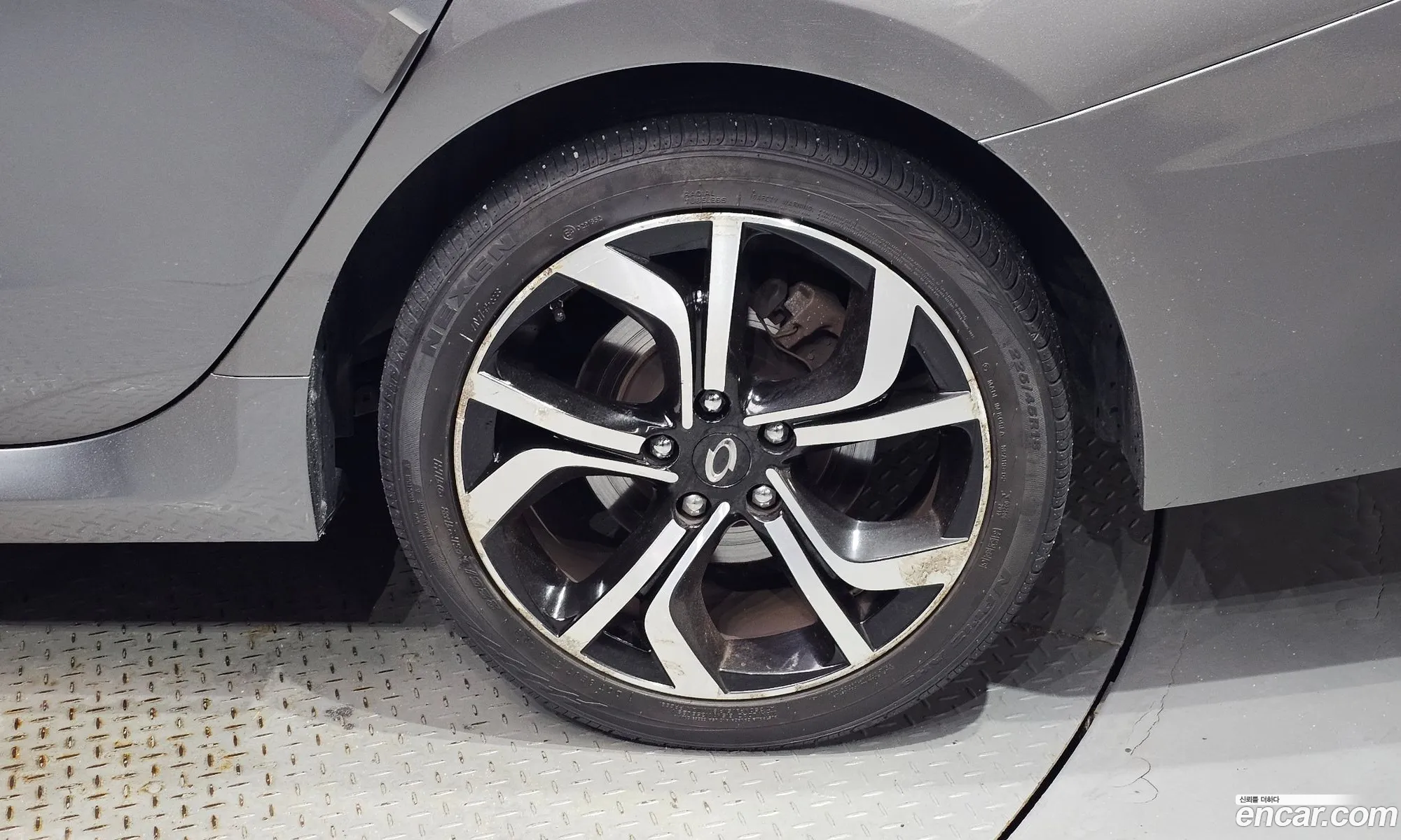 Renault Korea (Samsung) SM7 Nova 2015 — 16
