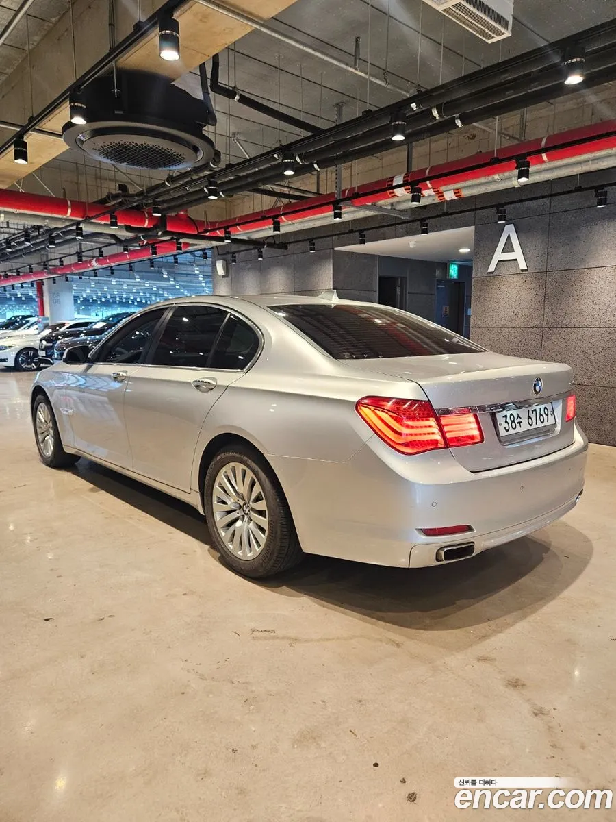 BMW 7 Series 2011 — 5