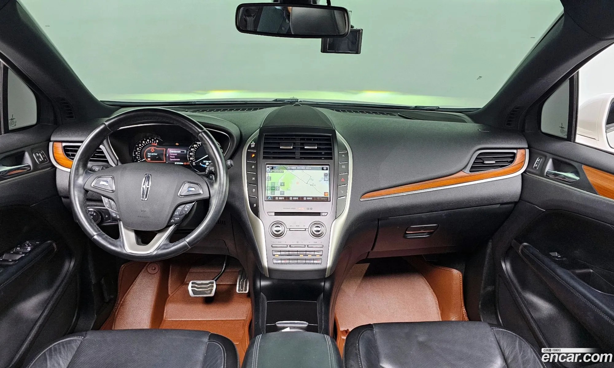 Lincoln MKC 2019 5LMCJ3D94KUL33486 — 4