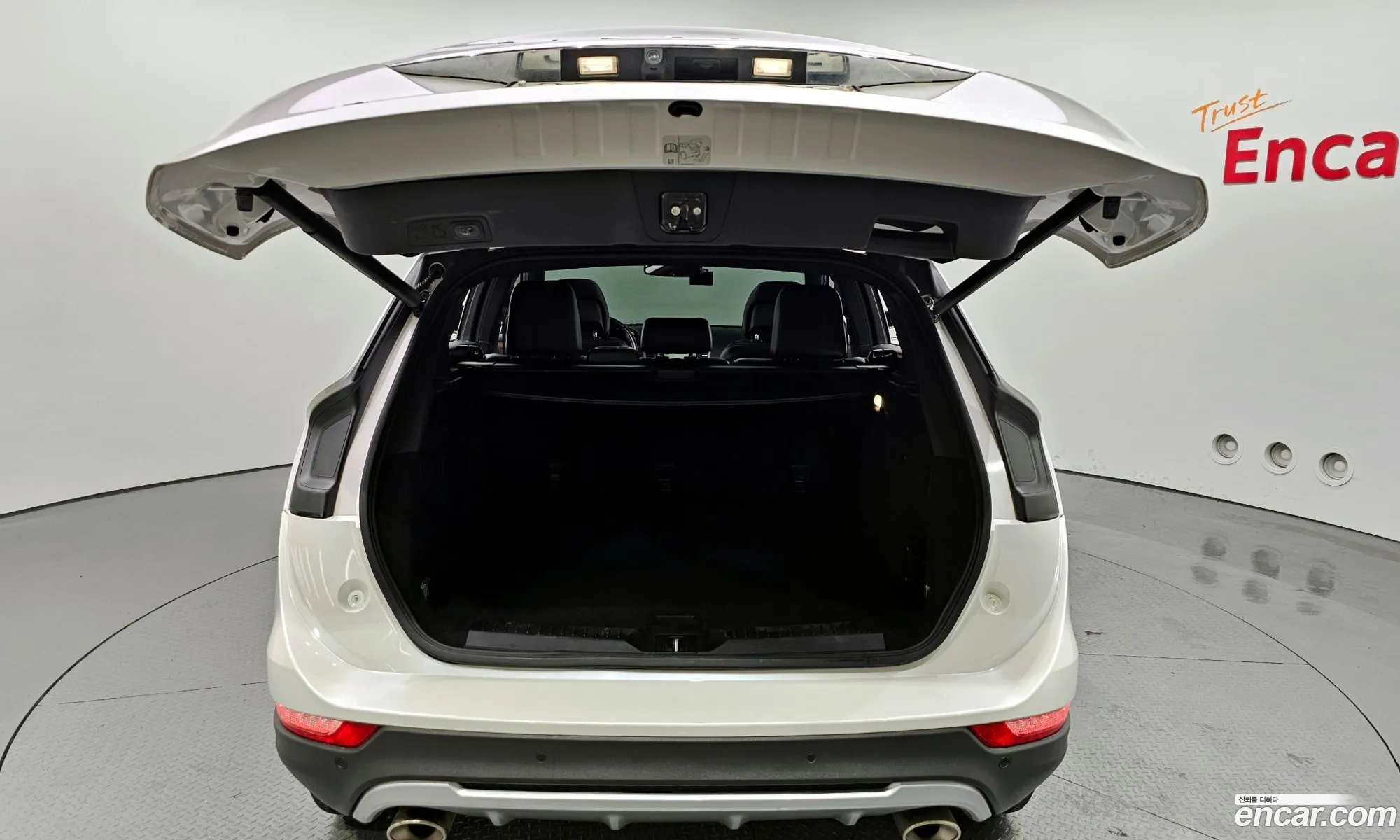 Lincoln MKC 2019 5LMCJ3D94KUL33486 — 7