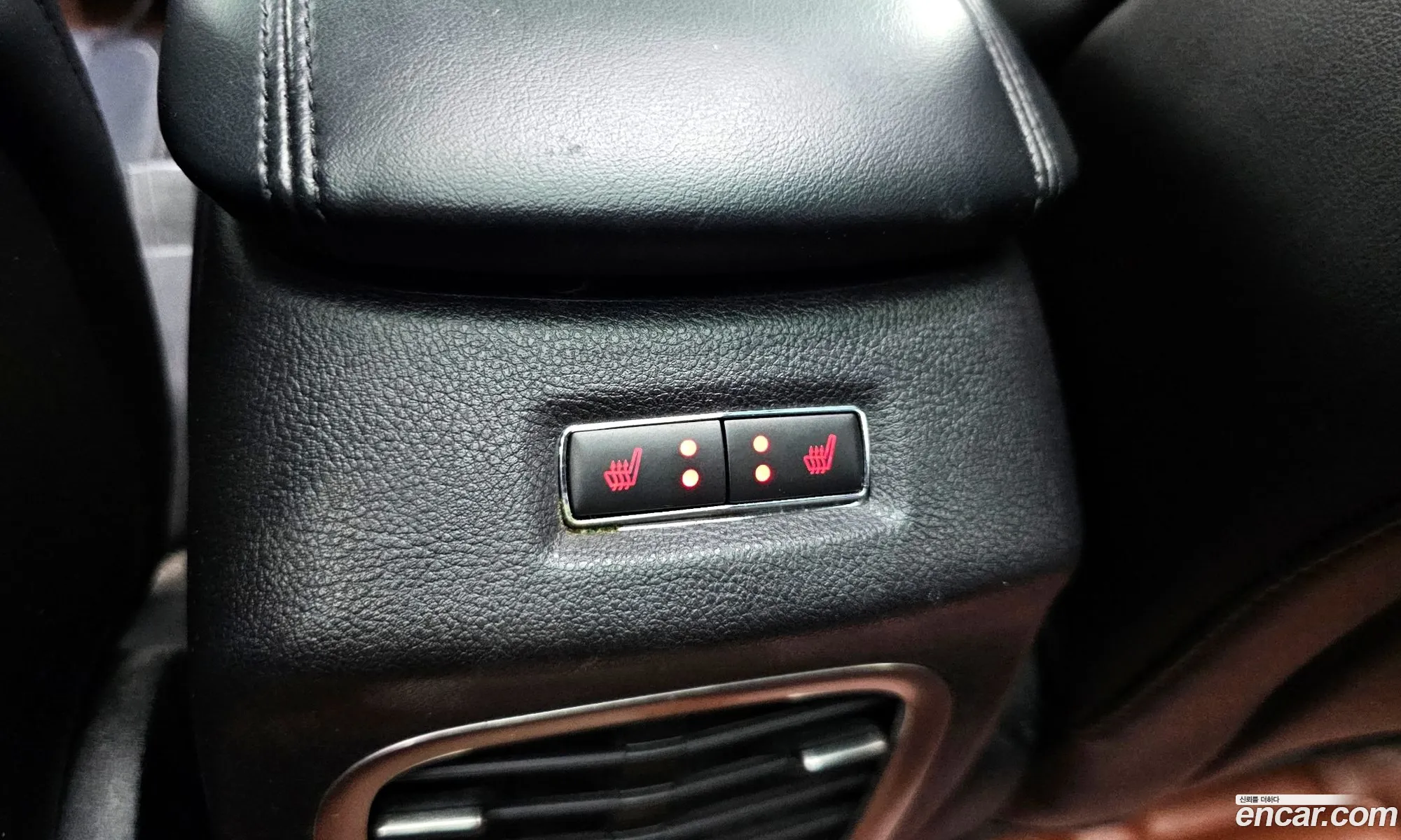 Lincoln MKC 2019 5LMCJ3D94KUL33486 — 6