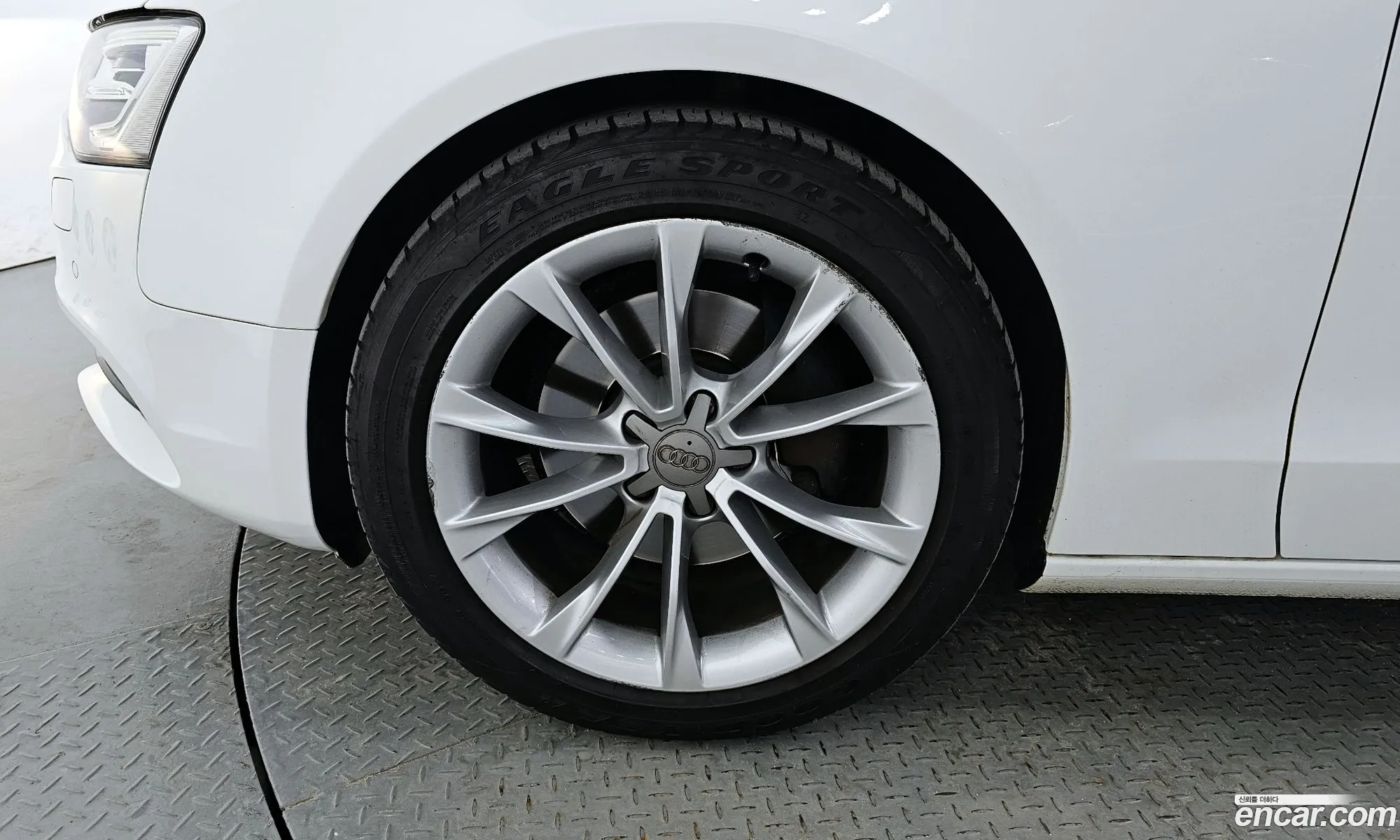 Audi A5 2014 WAUZZZ8F4EN013089 — 2