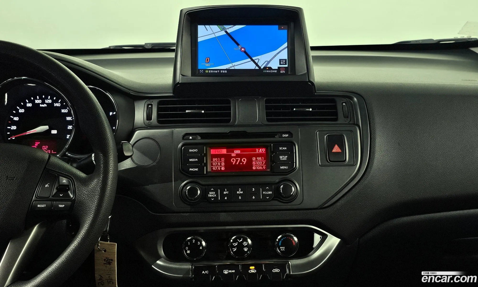 Kia Pride 2011 — 12