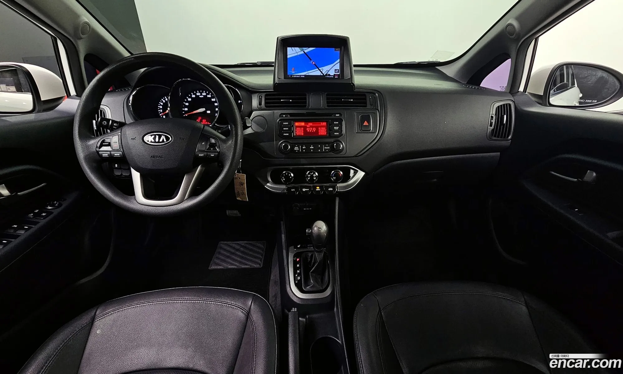 Kia Pride 2011 — 17