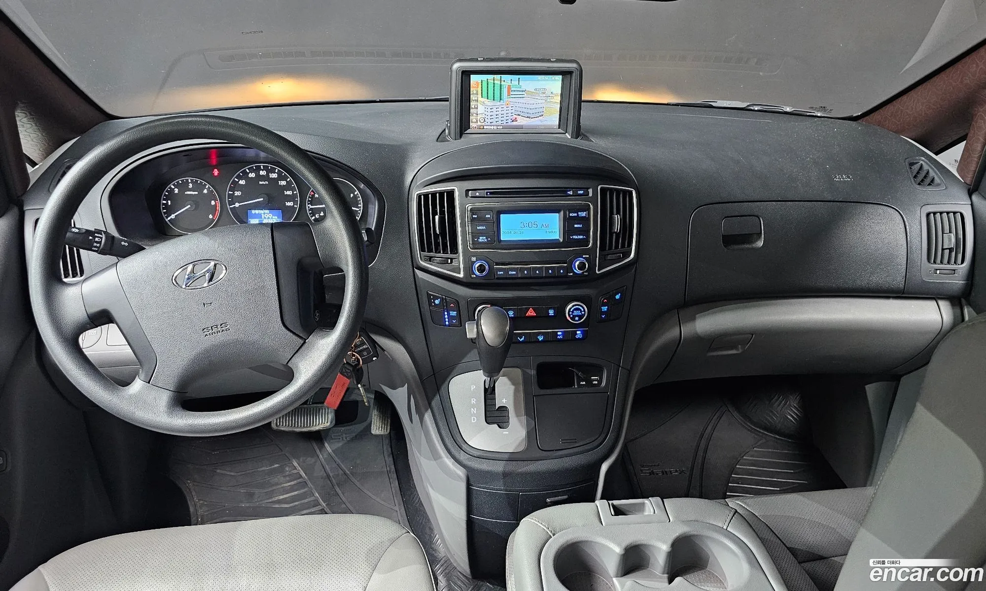 Hyundai Grand Starex 2018 — 11
