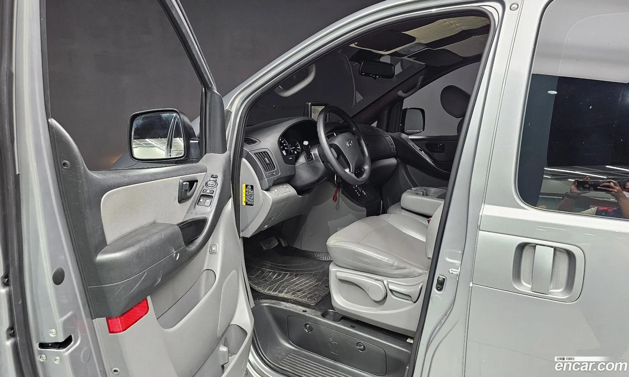Hyundai Grand Starex 2018 — 13