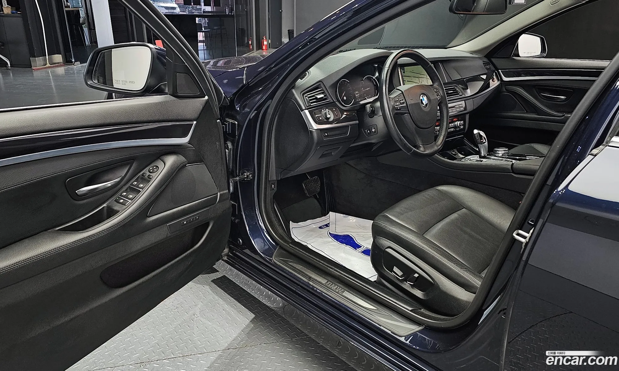 BMW 5 Series 2015 WBA5E5106FG058338 — 3