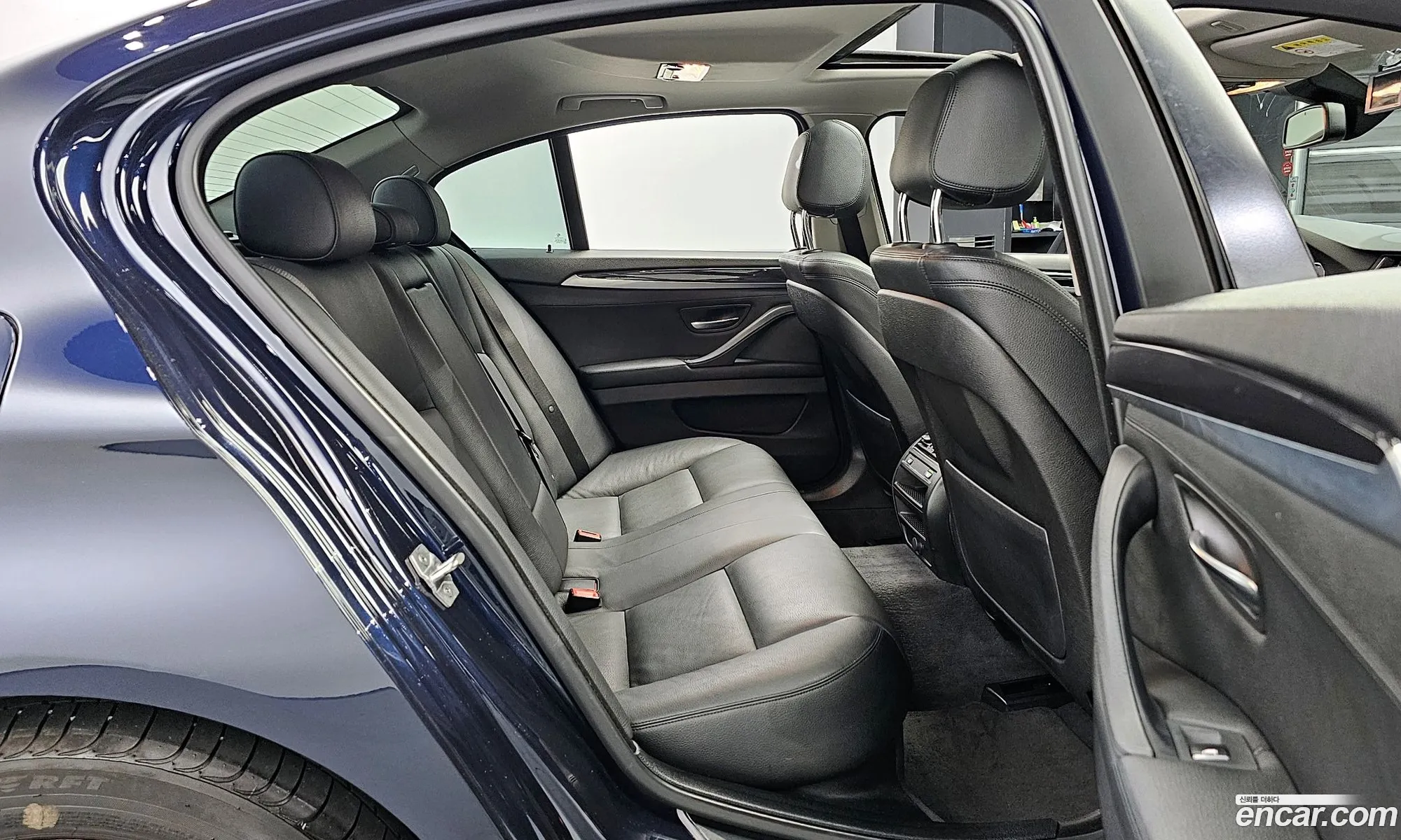 BMW 5 Series 2015 WBA5E5106FG058338 — 5