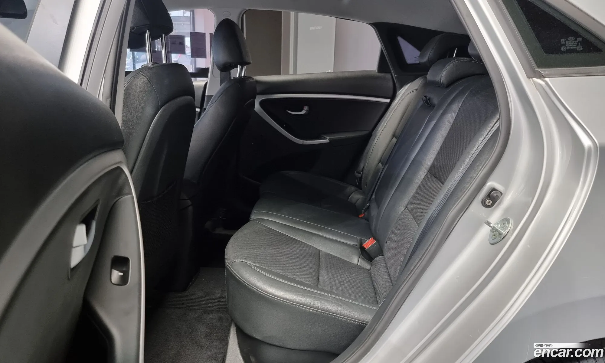Hyundai i30 2015 — 16