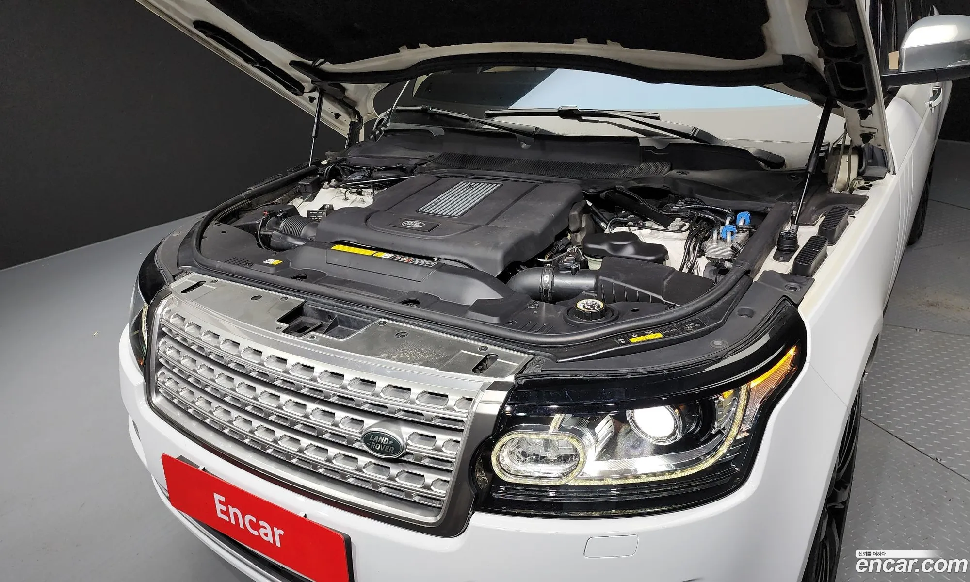 Land Rover Range Rover 2017 SALGA2FJ6HA344941 — 8