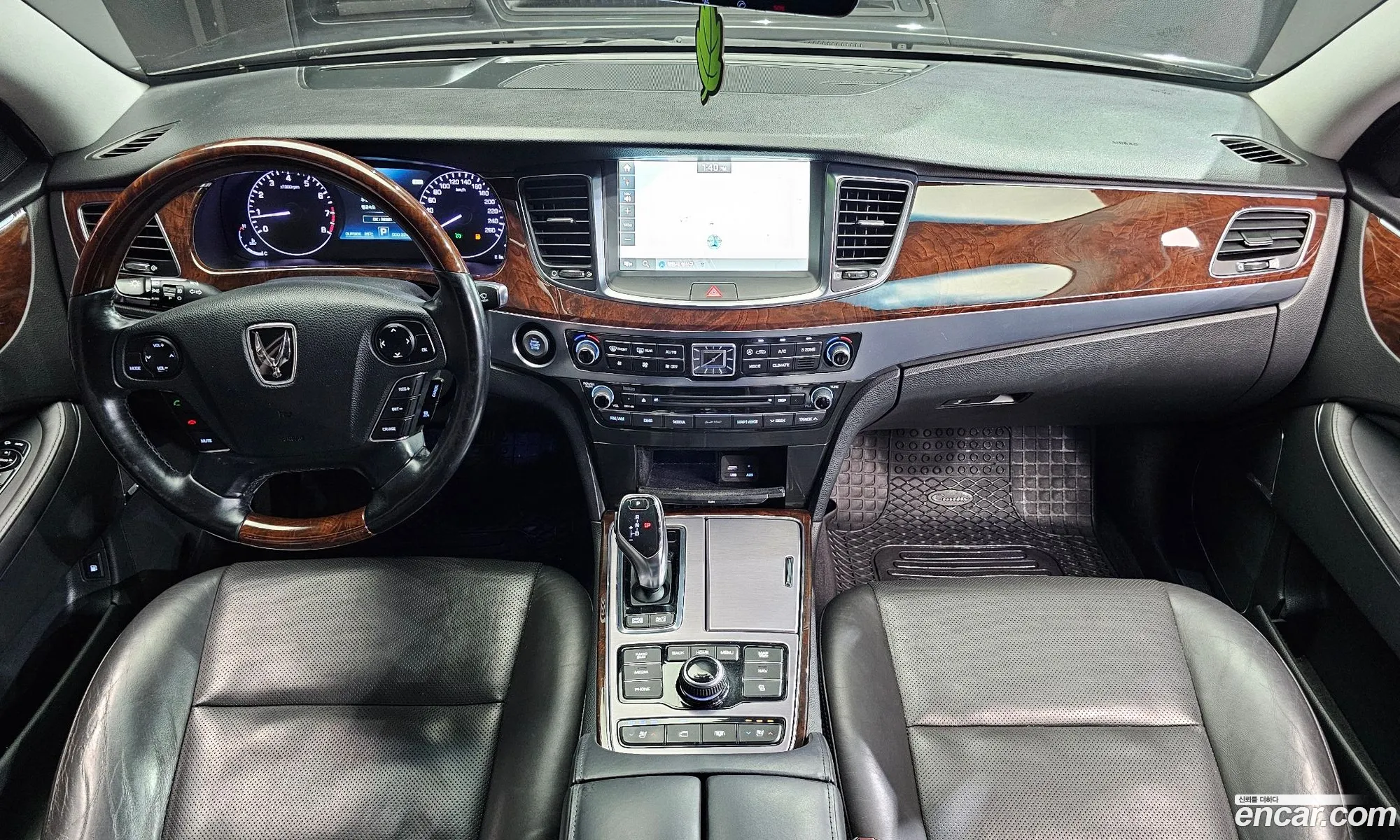 Hyundai Equus 2015 — 15