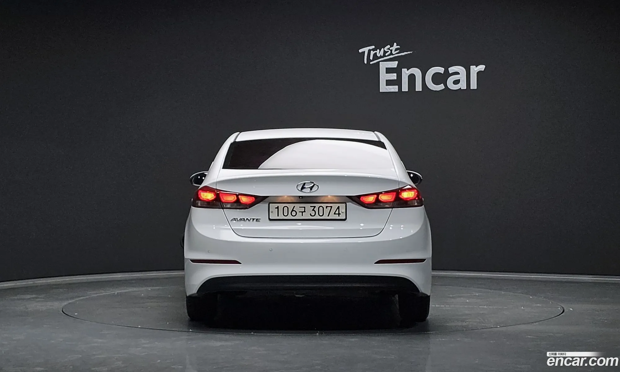 Hyundai Elantra AD 2018 — 13