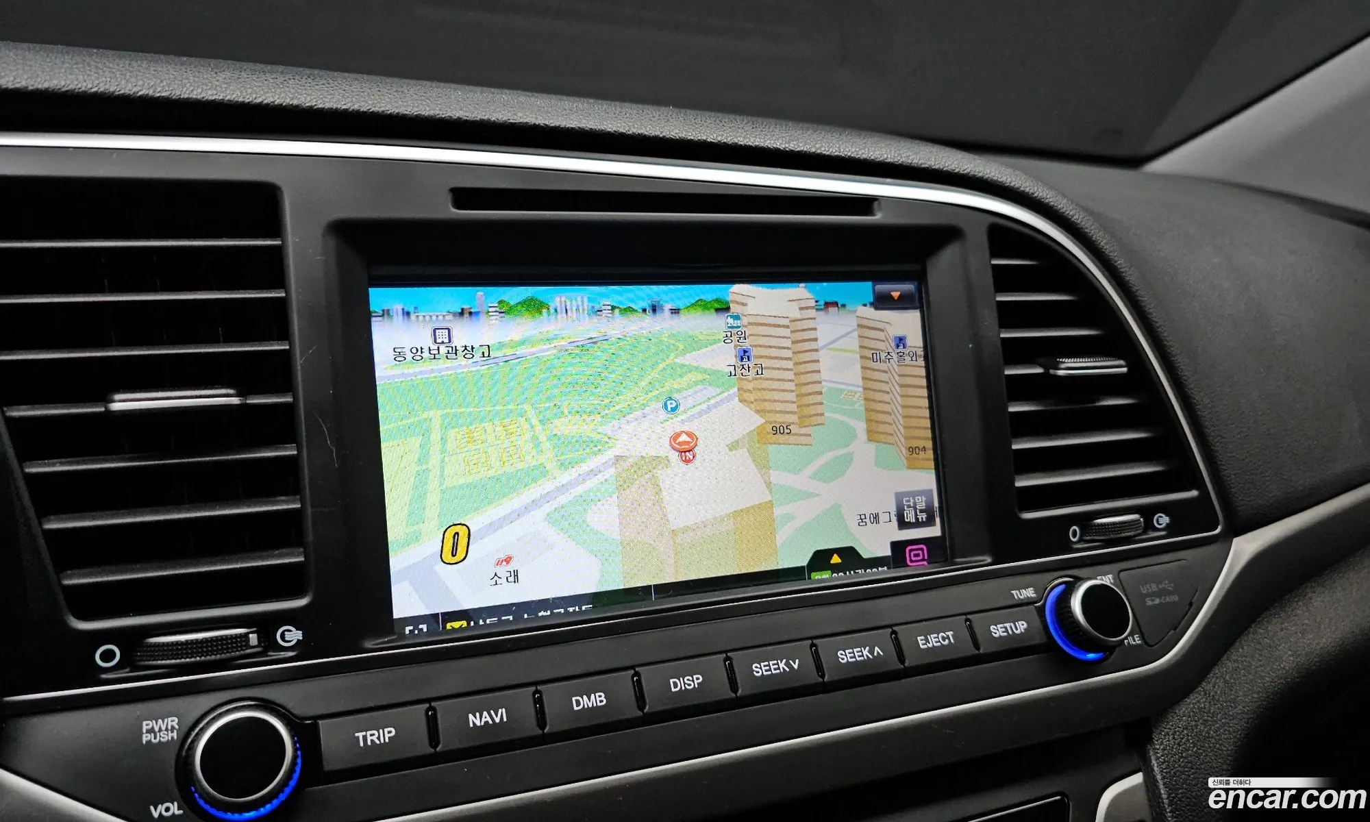 Hyundai Elantra AD 2018 — 16