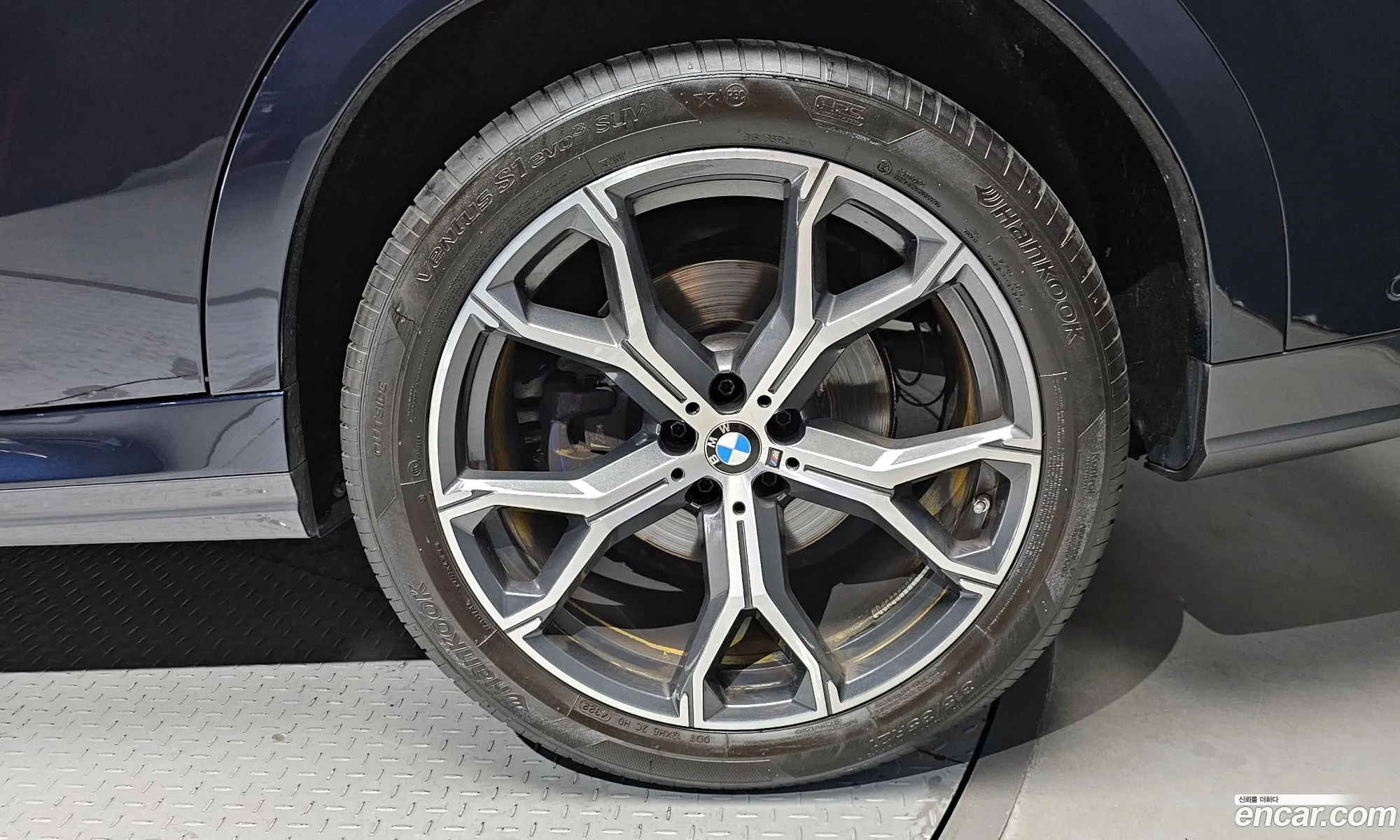 BMW X6 2023 WBACY6109P9R71606 — 11