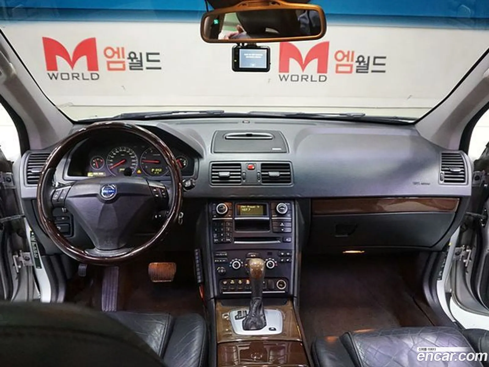Volvo XC90 2010 — 18