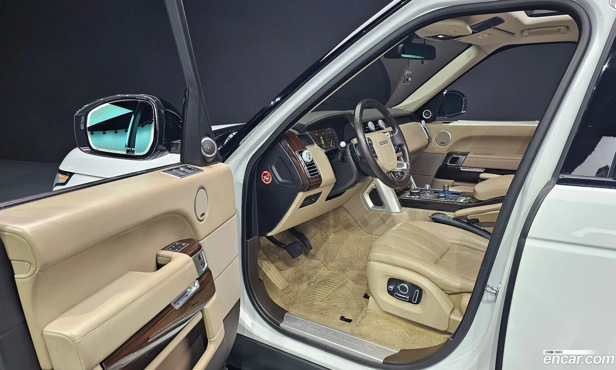 Land Rover Range Rover 2015 SALGA2JF8GA249122 — 4