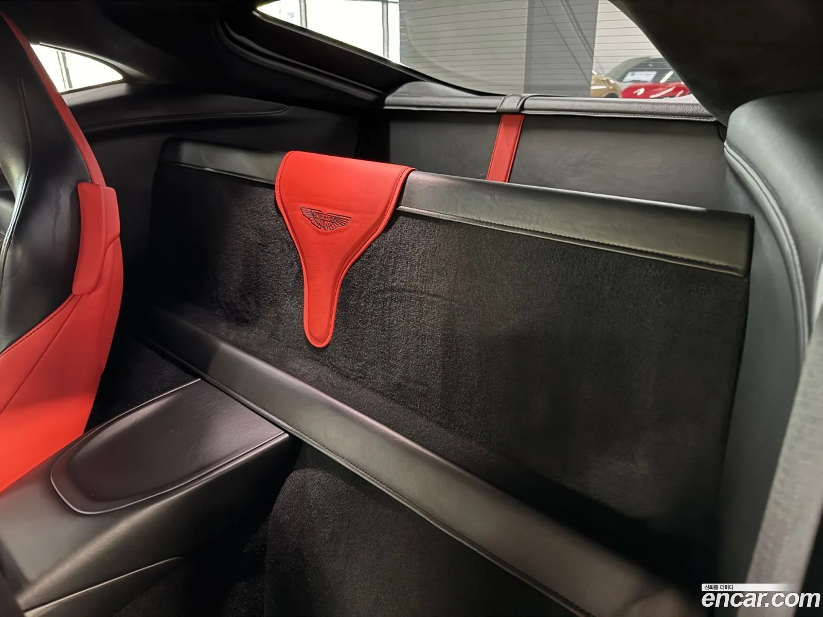 Aston Martin Vantage 2019 — 8