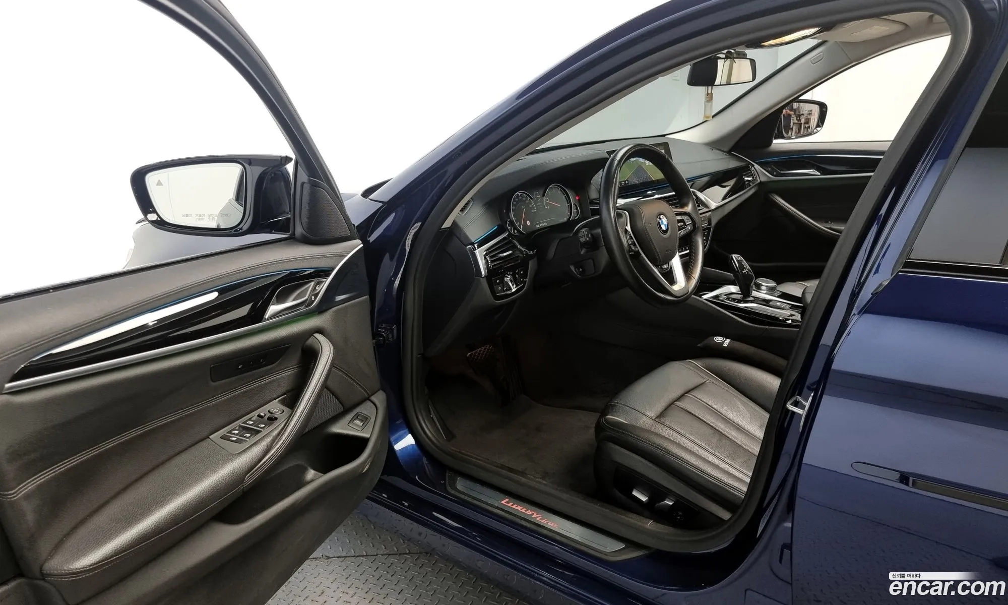 BMW 5 Series 2018 WBAJK7108JBP72576 — 16