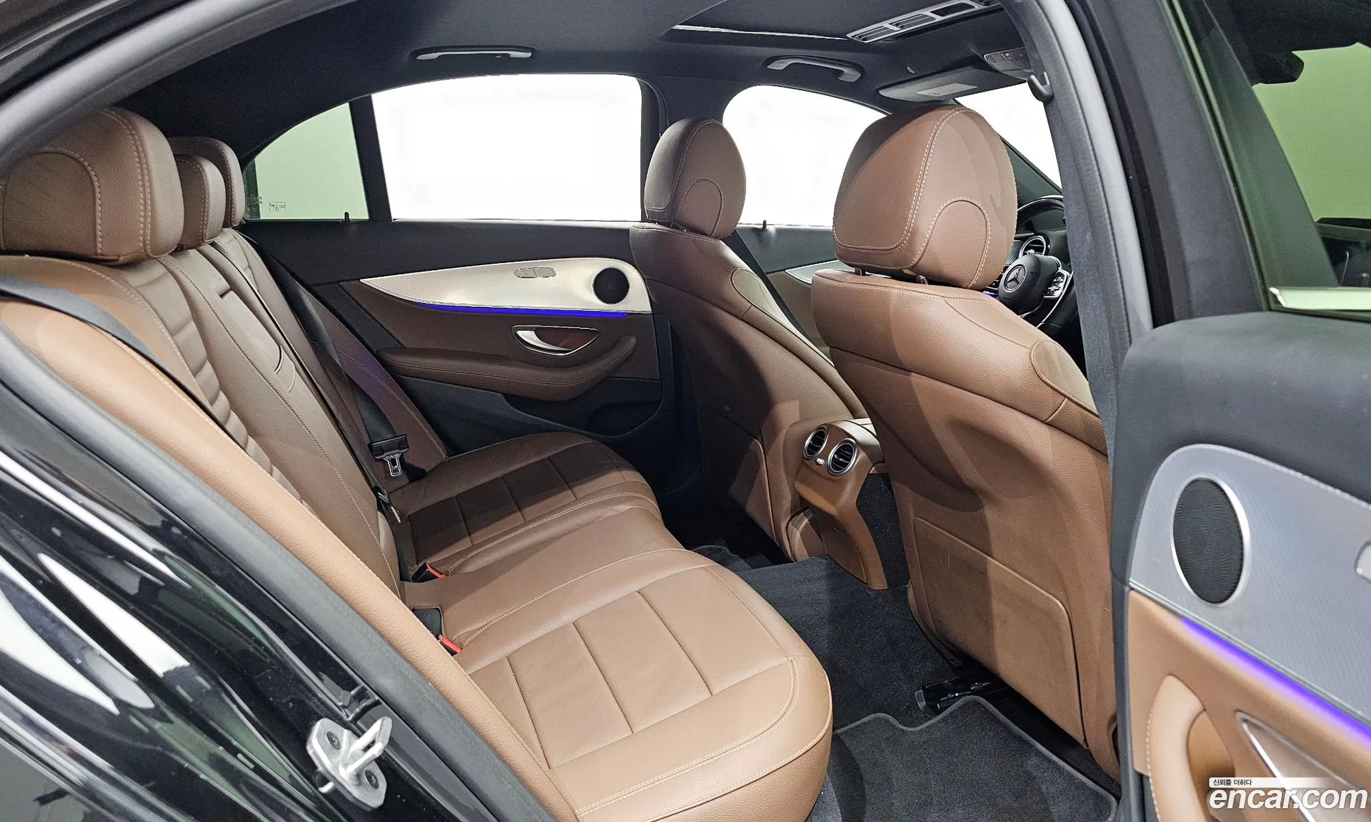 Mercedes-Benz E-Class W213 2019 WDDZF4FB0LA703950 — 6
